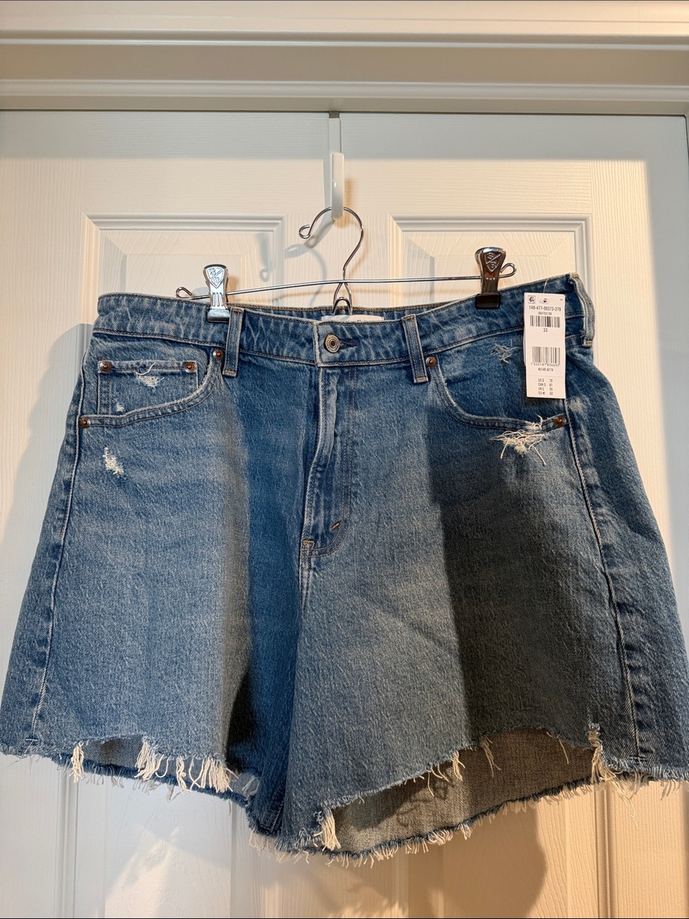 NWT! Abercrombie & Fitch Distressed High Rise Dad Shorts - Curve Love - 16 (33)